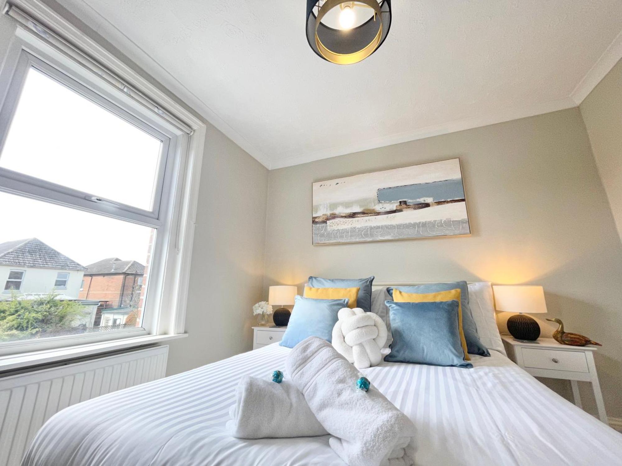 The Capstone Retreat - Beautiful Detached Family Home By Coastline Retreats, Arcade Machine, Parking, Bbq Bournemouth Luaran gambar